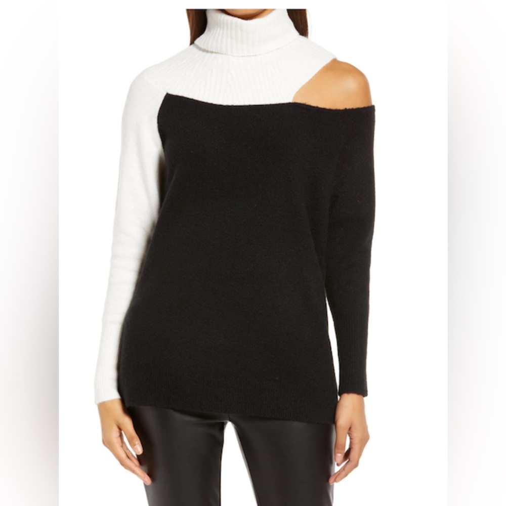 Halogen Black & Ivory Cutout Turtleneck Sweater